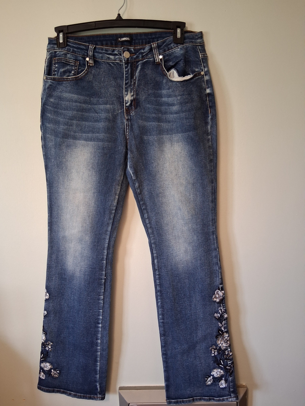 Flamingals Washed Floral Embroidery Stretchy Mid Waist Bootcut Jeans Size 2XL